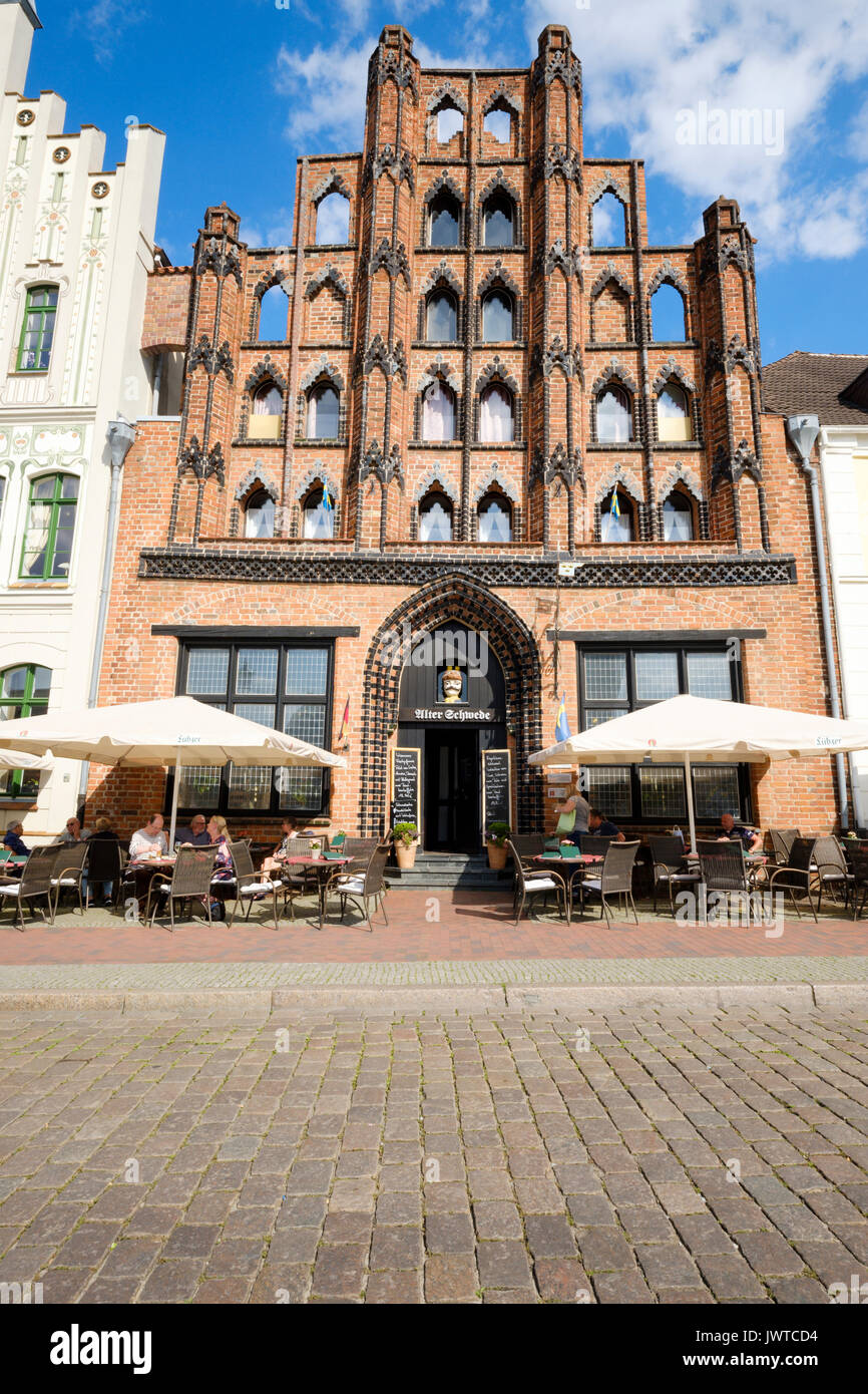 Alter Schwede Ristorante e hotel sulla Piazza del Mercato di Wismar, Meclenburgo-Pomerania Occidentale, Germania Foto Stock