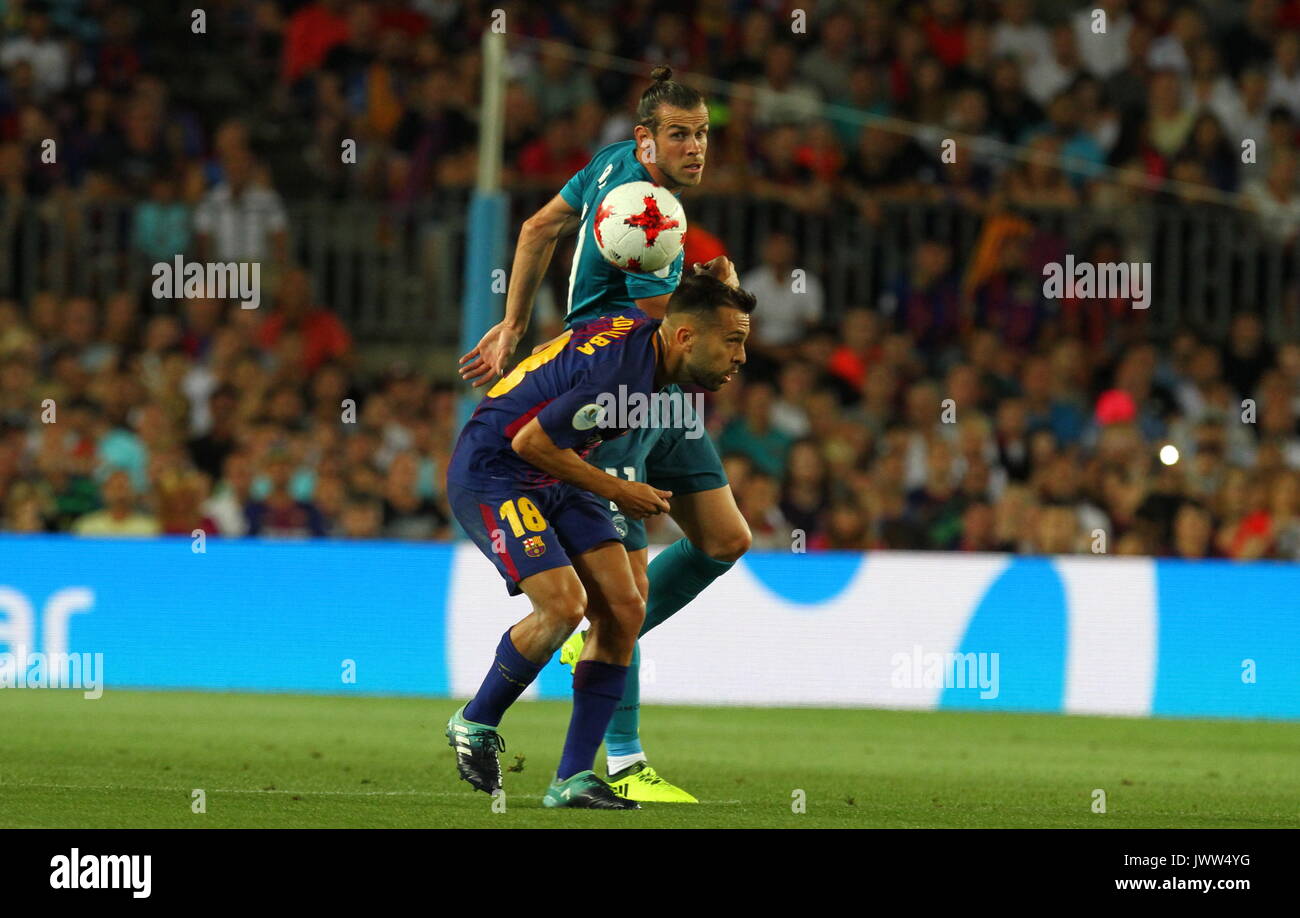 Balla in azione durante la Supercopa de España-un gioco 1 tra FC Barcelona contro il Real Madrid al Camp Nou Foto Stock