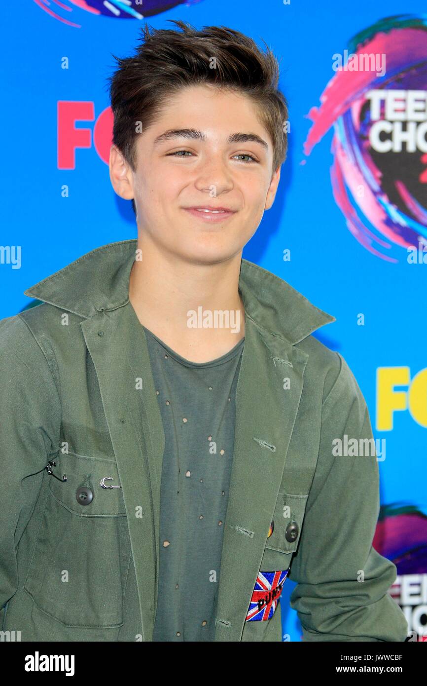 Aser Angelo presso gli arrivi per Teen Choice Awards 2017 - Arrivi, la Galen Center di Los Angeles, CA il 13 agosto 2017. Foto di: Priscilla concedere/Everett Collection Foto Stock