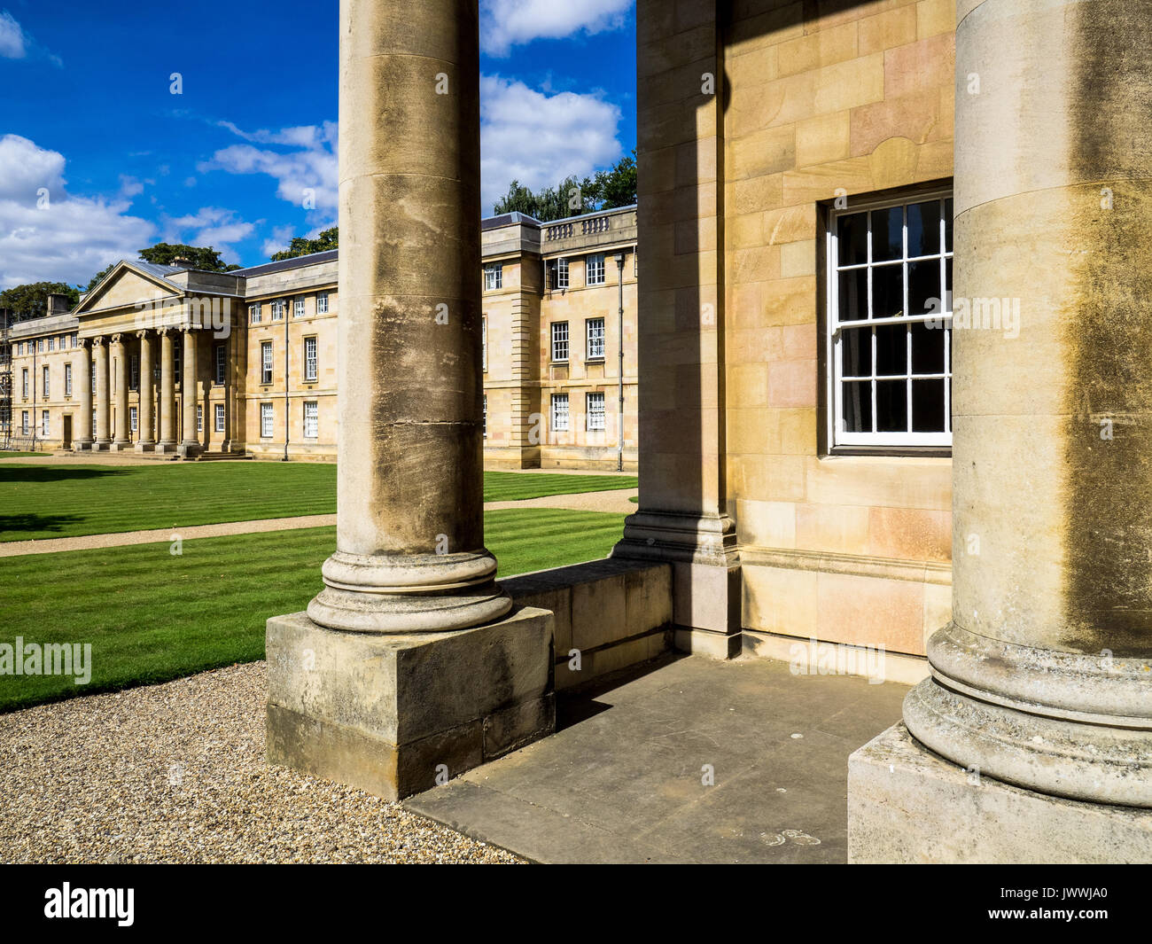 Downing College di Cambridge - edifici classici e prati in Downing College, parte dell'Università di Cambridge, fondata nel 1800 Foto Stock