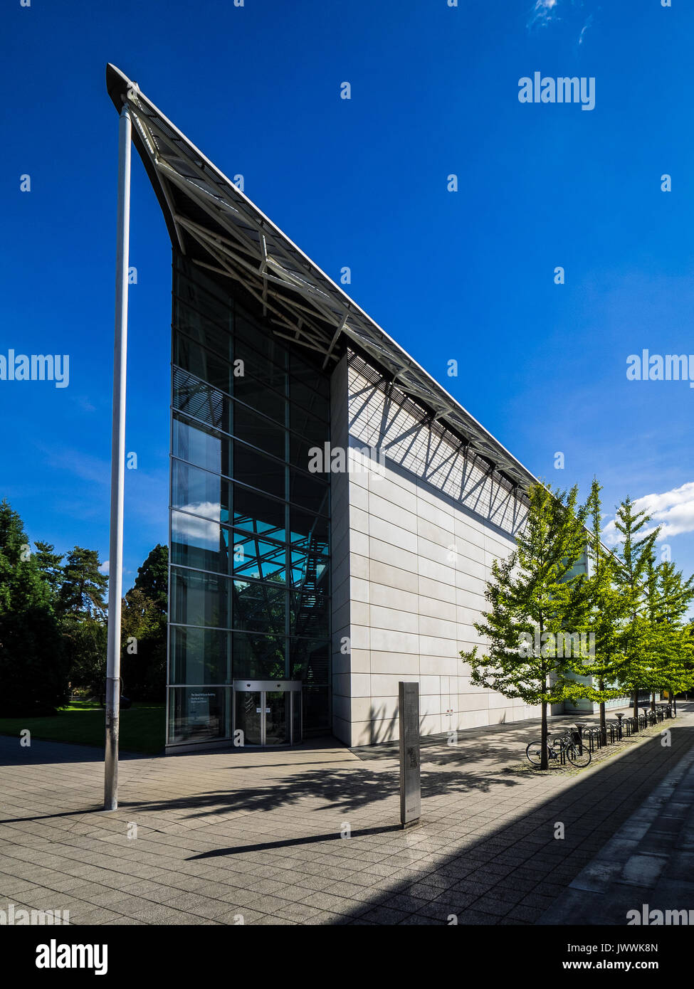 Facoltà di Giurisprudenza edificio, Cambridge University, architetti Foster & Partners, completato nel 1995. Foto Stock