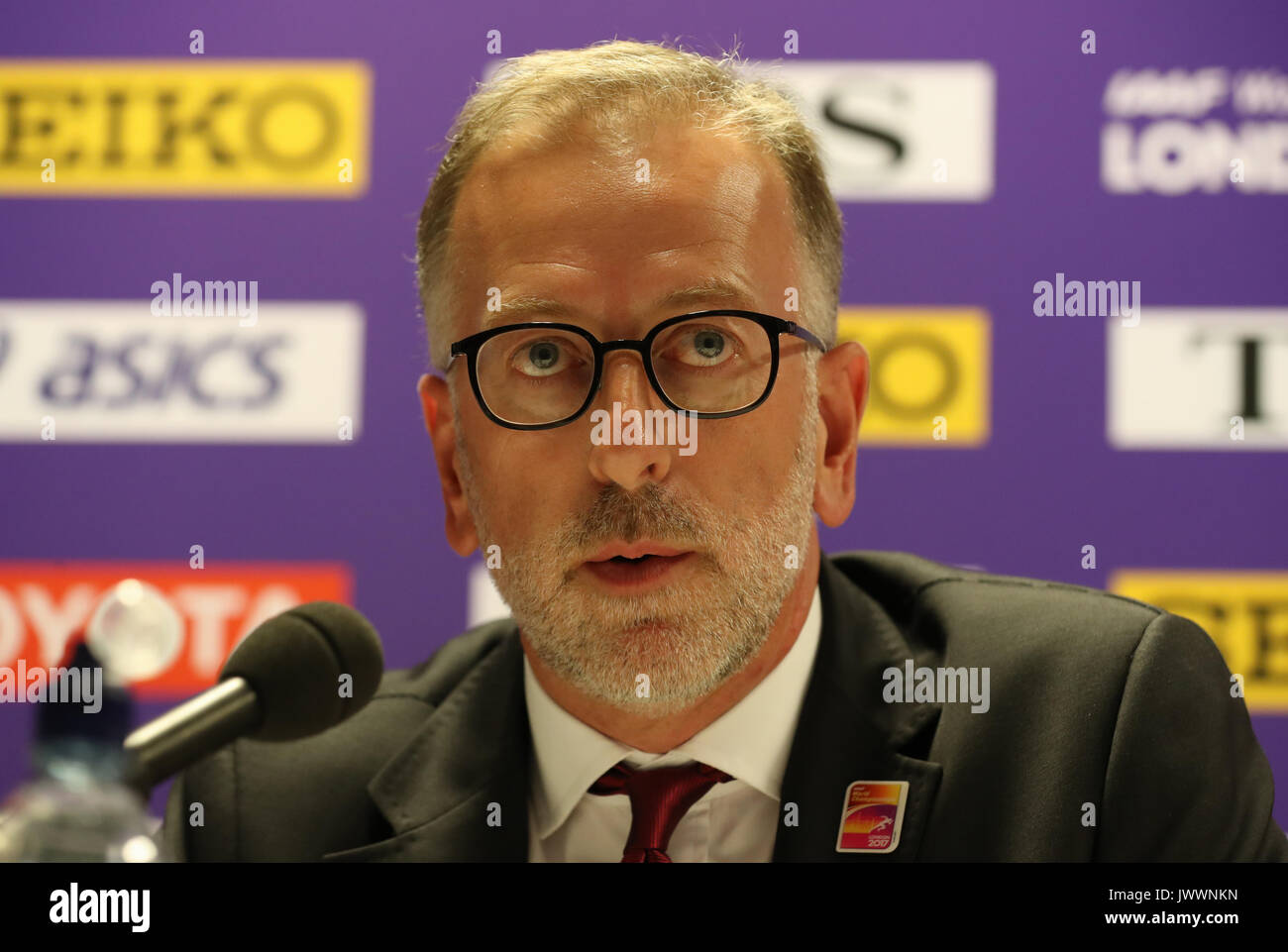 Direttore generale della UK Athletics Neils De Vos che ha partecipato a una conferenza stampa durante il 10° giorno dei campionati mondiali IAAF 2017 al London Stadium. PREMERE ASSOCIAZIONE foto. Data foto: Domenica 13 agosto 2017. Guarda la storia della Pennsylvania Athletics World. Il credito fotografico dovrebbe essere: Martin Rickett/PA filo. RESTRIZIONI: Solo per uso editoriale. Nessuna trasmissione audio o immagini in movimento e nessuna simulazione video. Foto Stock