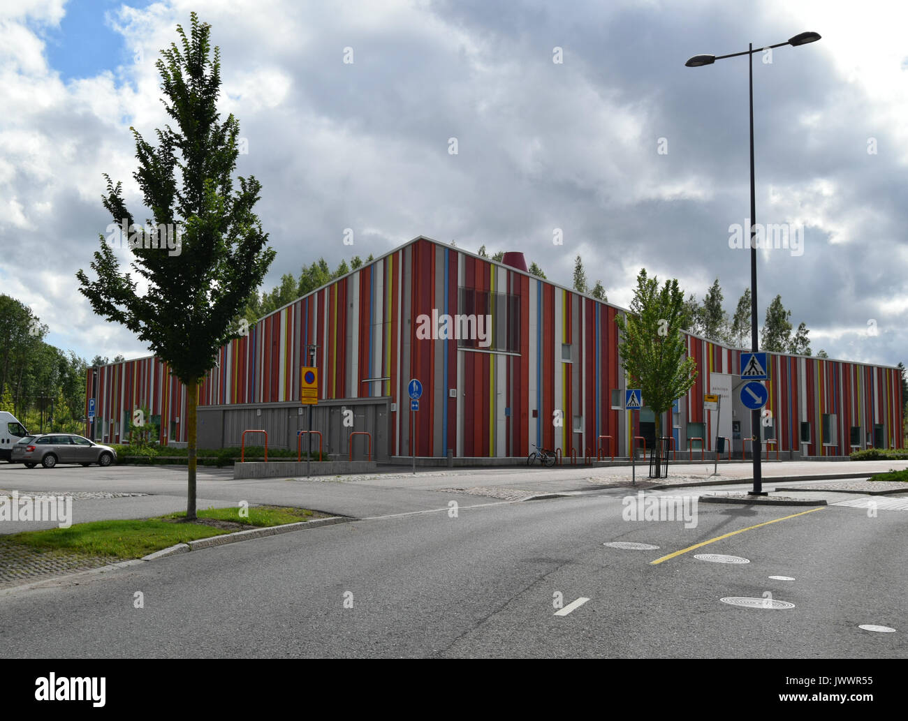 Colorato e moderno edificio Kindergarten di Espoo, Finlandia Foto Stock