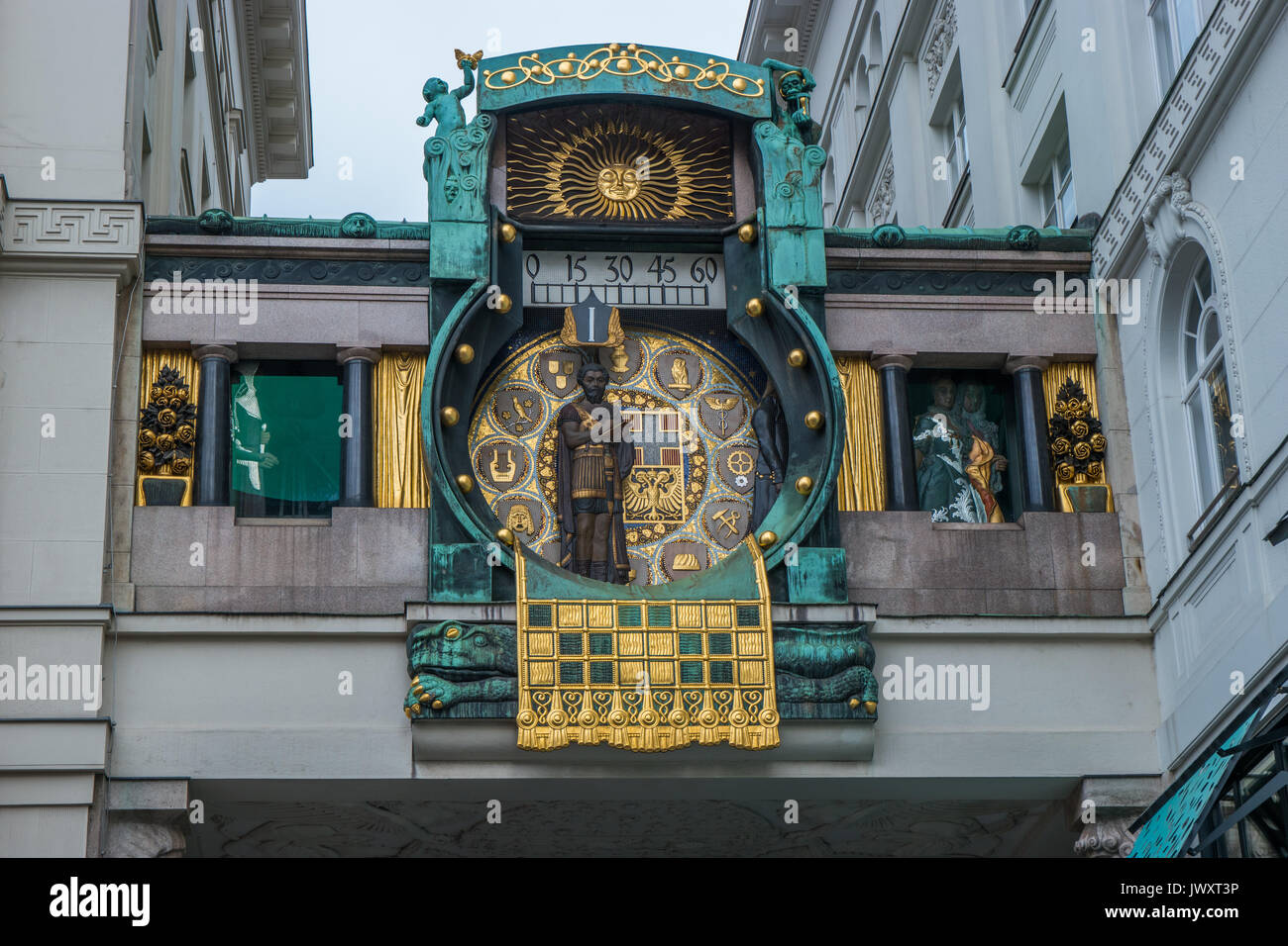 Anchor clock vienna austria immagini e fotografie stock ad alta risoluzione  - Alamy