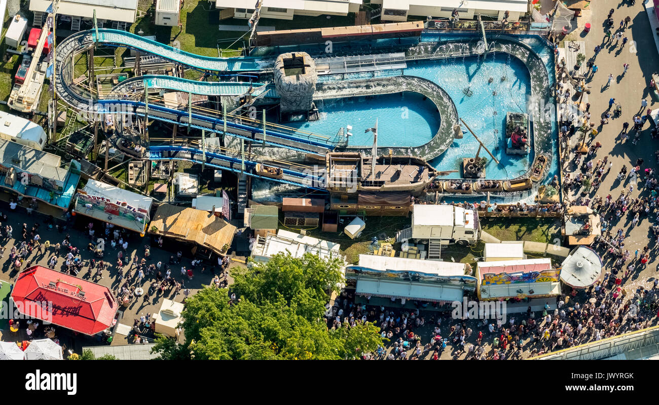 582. Fiera Cranger, fiera carosello, roller coaster, ruota panoramica Ferris, torre di osservazione, giostre e attrazioni equo, festival, catene di pubblico karussel, Foto Stock