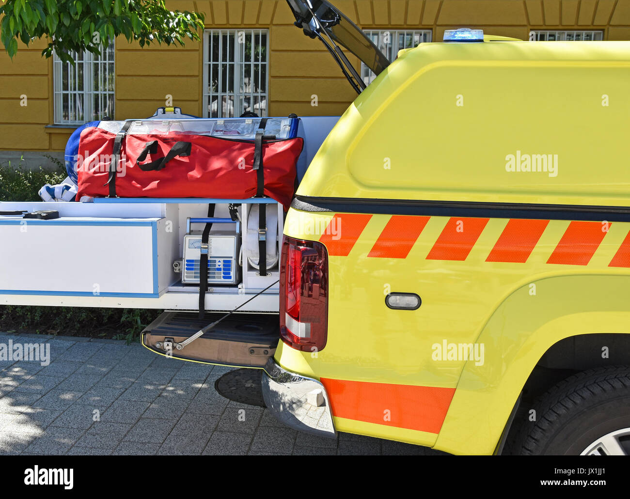 Ambulanza e attrezzature Foto Stock