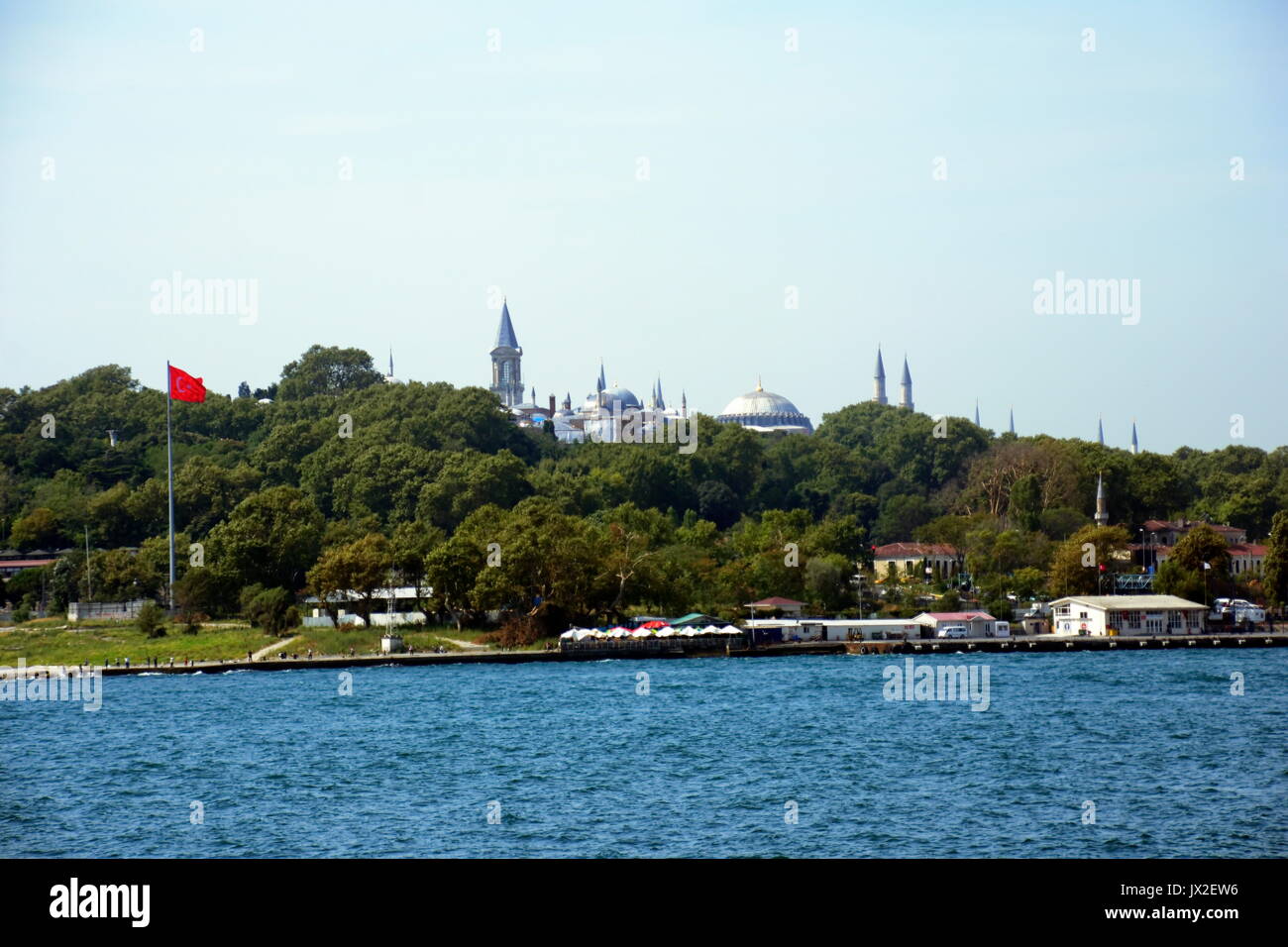 La visualizzazione e la vista del Bosforo e da crociera sul Bosforo al giorno, Istanbul, Turchia Foto Stock