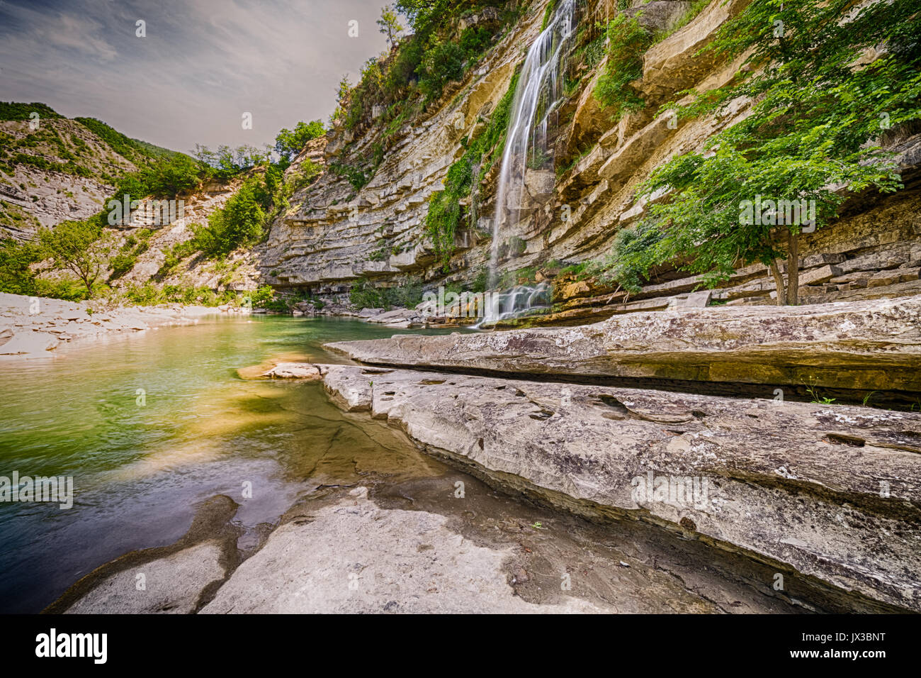 Le splendide cascate del Fosso canaglia, significato canaglia fossato, nei pressi di Bologna in Italia Foto Stock