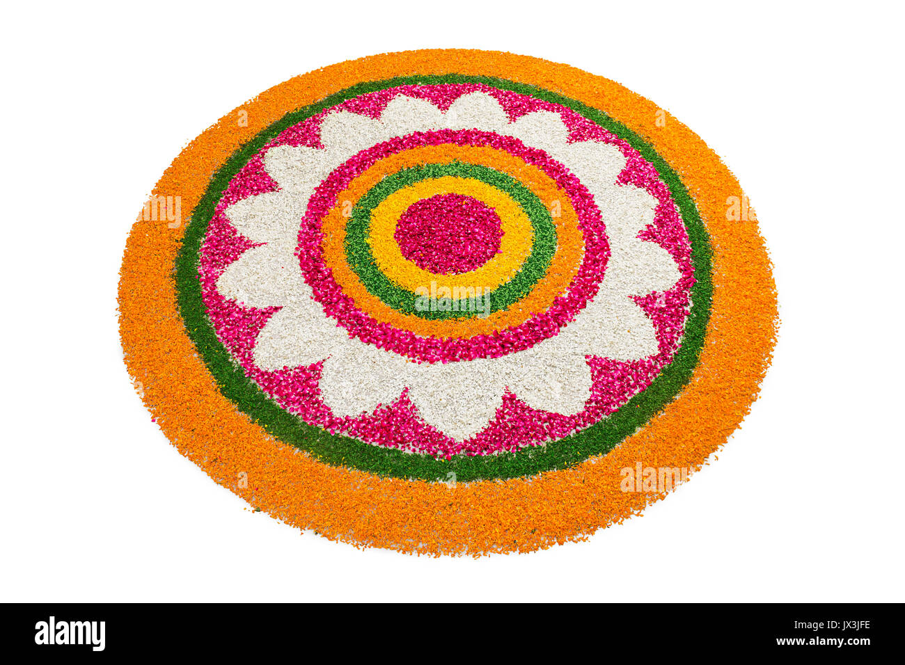Fiori rangoli decorazione design su sfondo bianco in Diwali Festival india asia Foto Stock