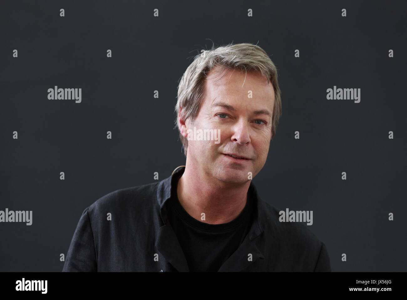 Edimburgo, Scozia il 14 agosto. Giorno 3 Edinburgh International Book Festival. Nella foto: Julian Clary è inglese comico e romanziere. Credito: pak@ Mera/Alamy Live News Foto Stock