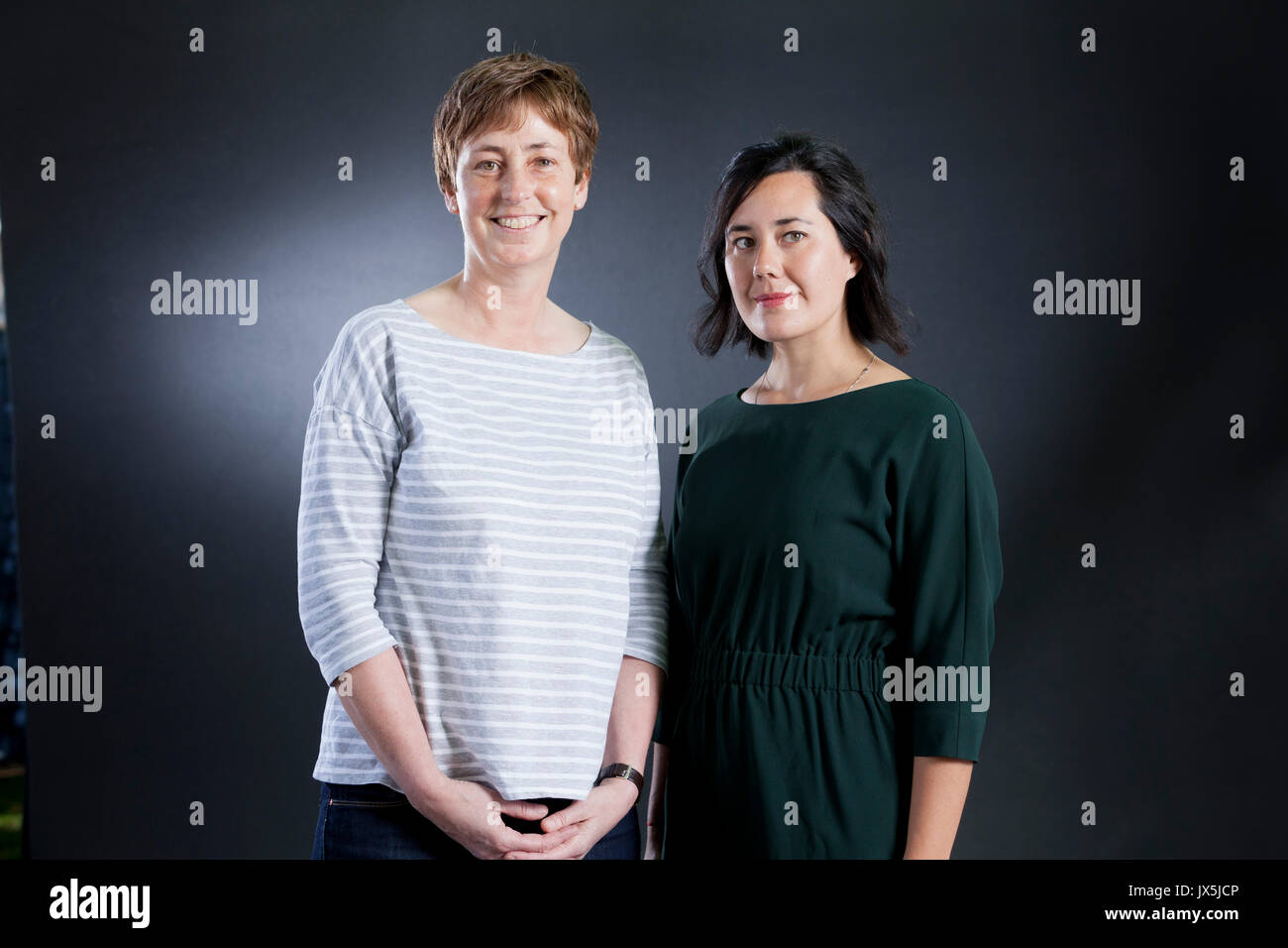 Edinburgh, Regno Unito. Il 15 agosto, 2017. Anna Magnusson, scrittore, broadcaster e produttori con Jessica Lee, il canadese e cinese e scrittore britannico, che appaiono alla Edinburgh International Book Festival. Credito: GARY DOAK/Alamy Live News Foto Stock