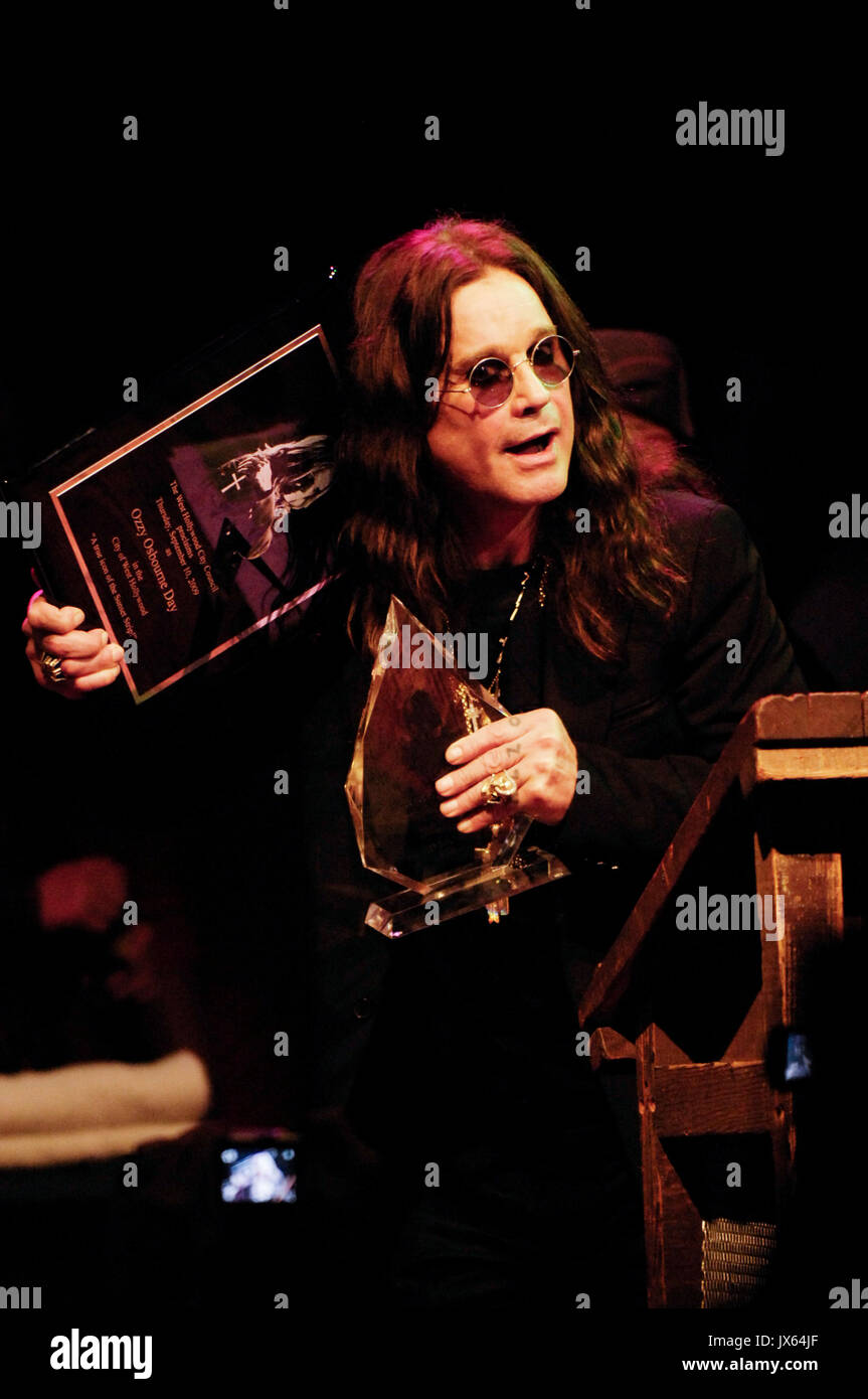 Il cantante Ozzy Osbourne accetta il premio 2° tributo annuale del Sunset Strip Music Festival a Ozzy Osbourne House Blues Settembre 10,2009 West Hollywood Foto Stock