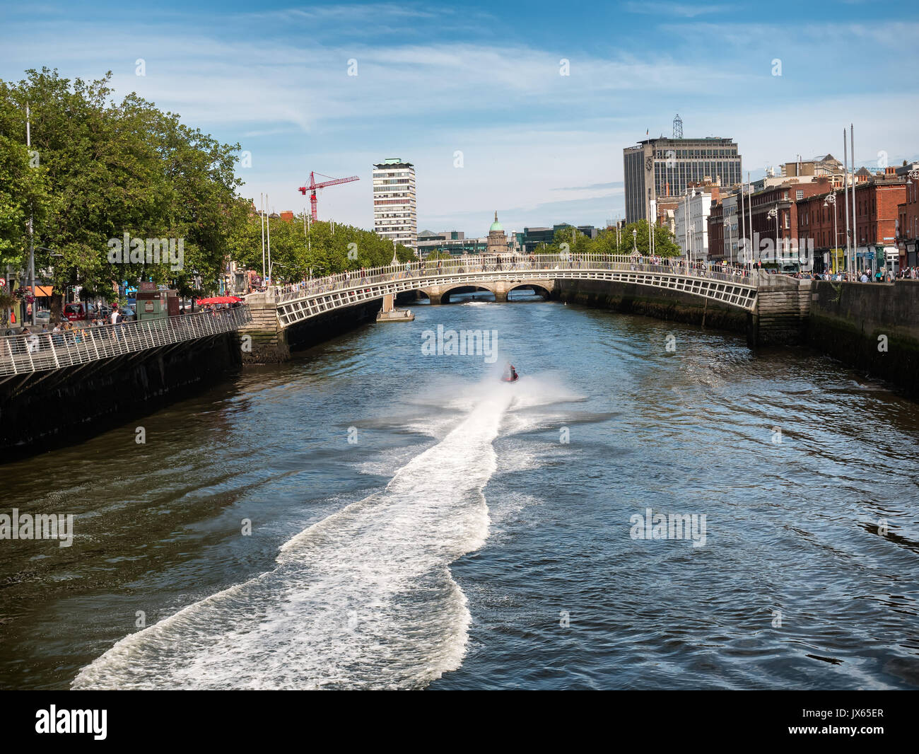 Halfpenny bridge a Dublino in Irlanda Foto Stock
