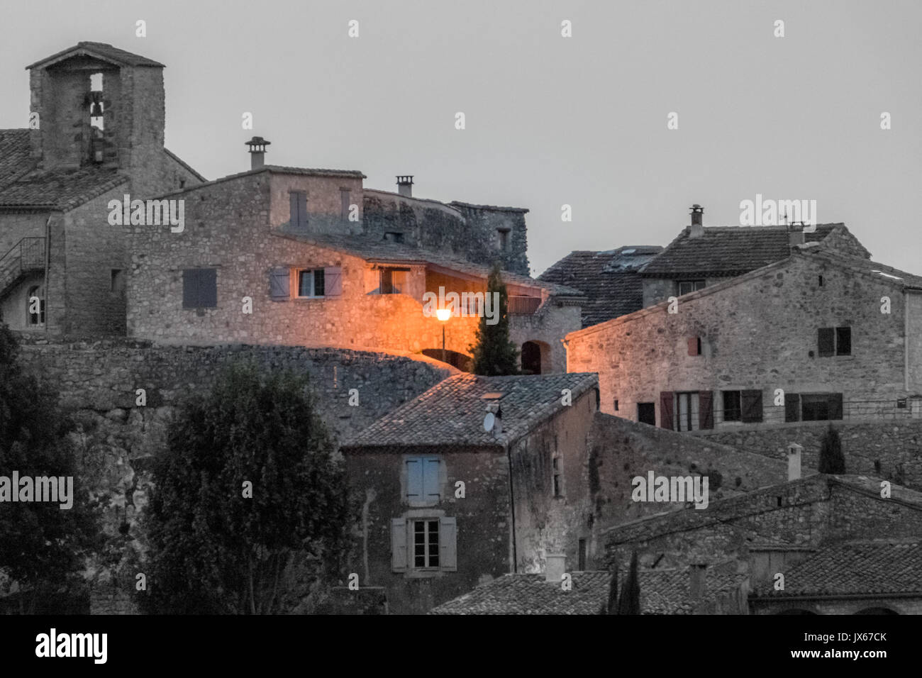 Villaggio con 1 di colore chiaro Foto Stock