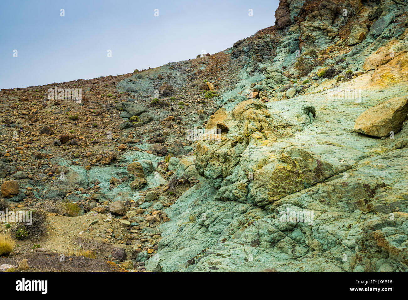 Parco Nazionale del Teide sull'isola di Tenerife in Spagna con vista mozzafiato su campi di lava Foto Stock
