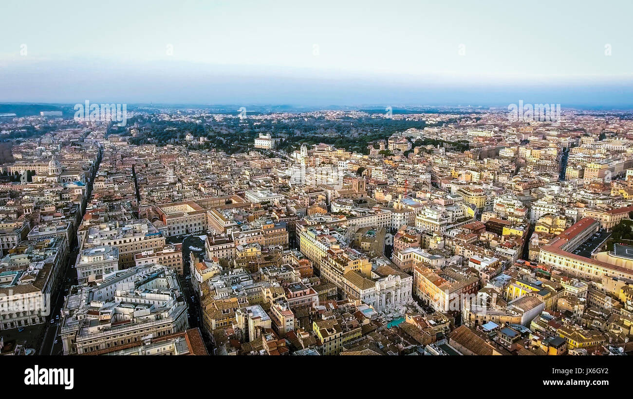 Vista aerea del paesaggio urbano di Roma Edifici Storici vista urbano in Italia Foto Stock