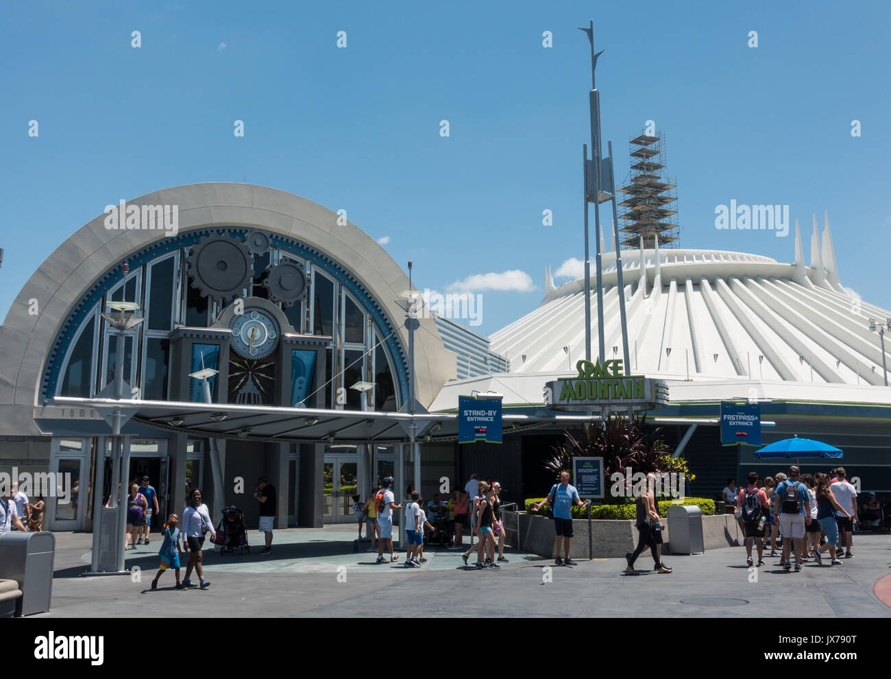 Attrazione Space Mountain al Parco a tema Magic Kindgom, Walt Disney World, Orlando, Florida. Foto Stock
