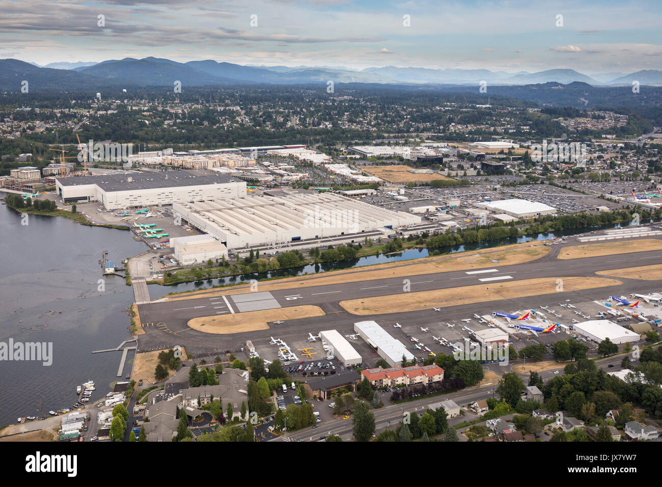 Vista aerea di Renton Municipal Aeroporto e Boeing Fabbrica, Renton, Washington, Stati Uniti d'America Foto Stock