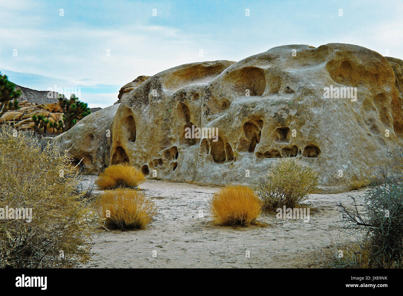 Parco nazionale di Joshua Tree in California. Le formazioni rocciose assomiglia scultura astratta. Foto Stock