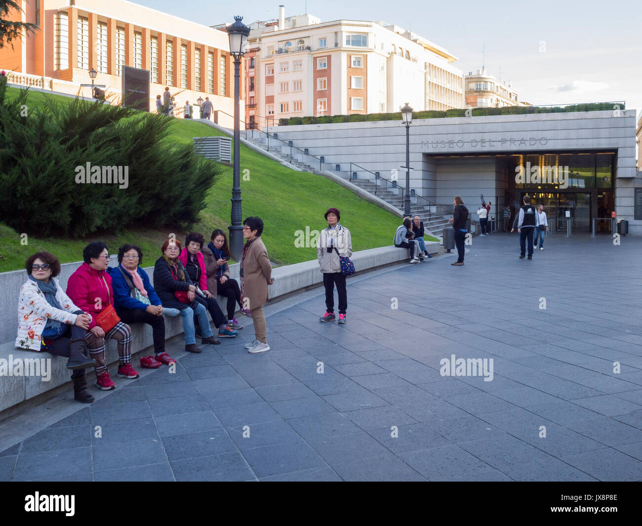 Salida del Museo del Prado. Madrid. España Foto Stock