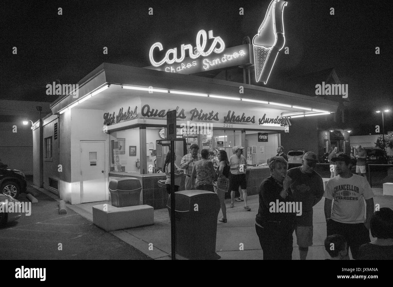 Carl's Ice Cream, nel centro storico di Fredericksburg, Virginia, è elencato nel Registro Nazionale dei Luoghi Storici ed è gestito dalla stessa famiglia s Foto Stock