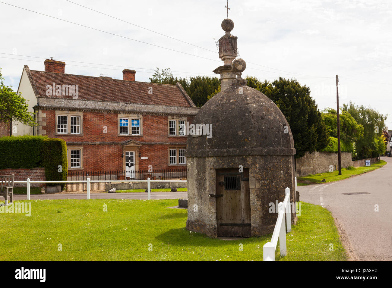 Steeple Ashton Village Green Blind House, Wiltshire, Inghilterra, Regno Unito Foto Stock