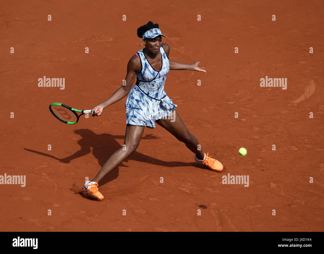 VENUS Williams (USA) in azione a Roland Garros,Parigi,Francia. Foto Stock
