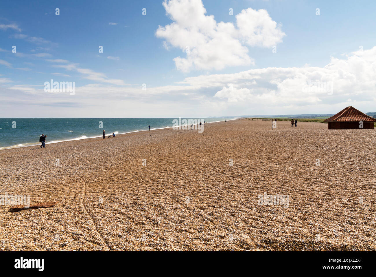 Spiaggia Cley Norfolk, che costituisce anche parte del Sentiero costiero Foto Stock