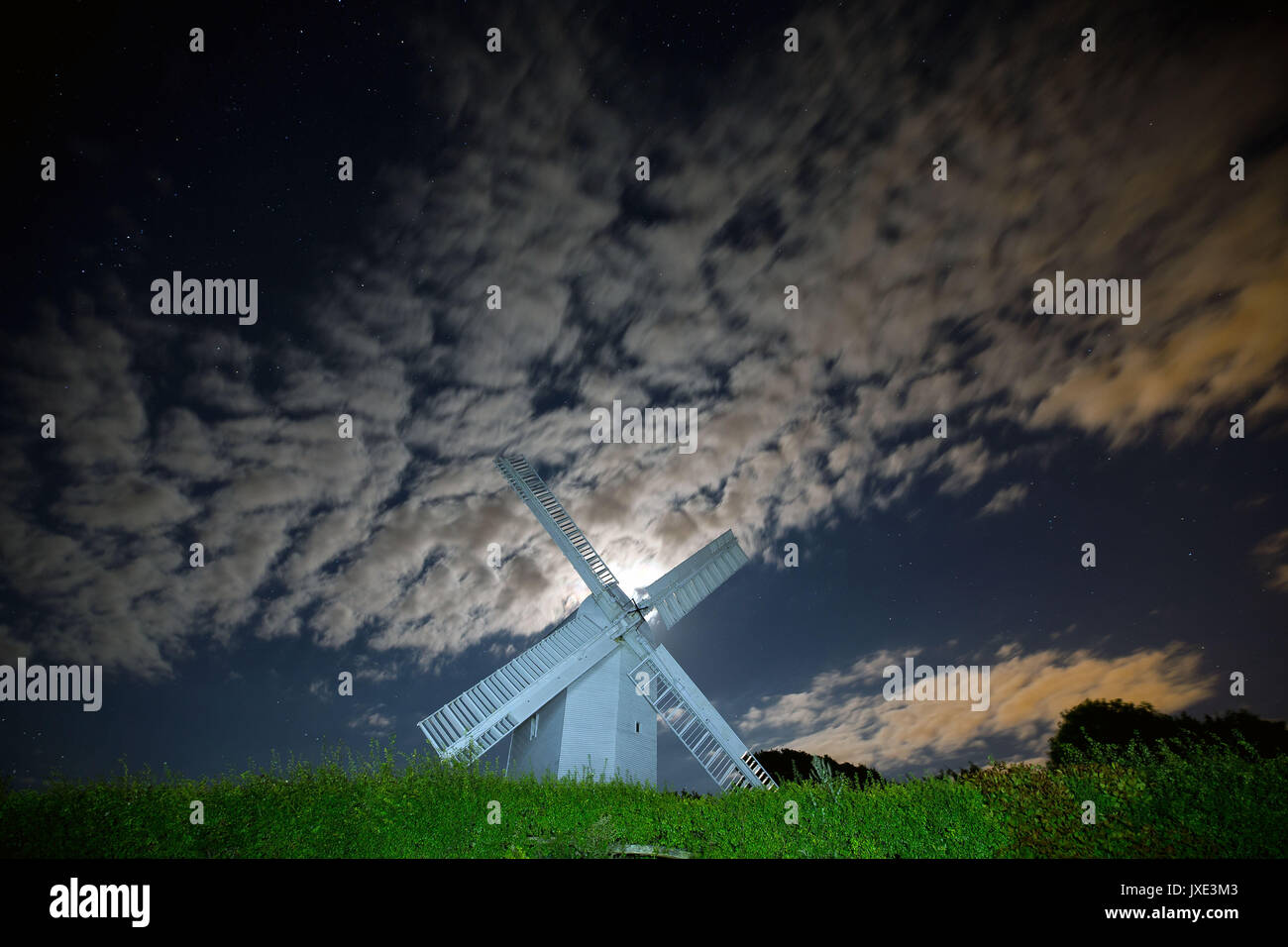 Il Perseid Meteor doccia sopra visto West Sussex domenica mattina. Nella foto: Cloud parti coperte del paese durante la Perseid meteor visualizza Foto Stock