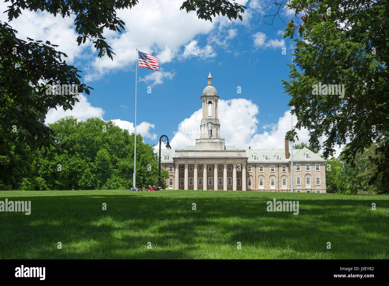 Il vecchio edificio principale della Penn State University campus di State College in Pennsylvania USA Foto Stock