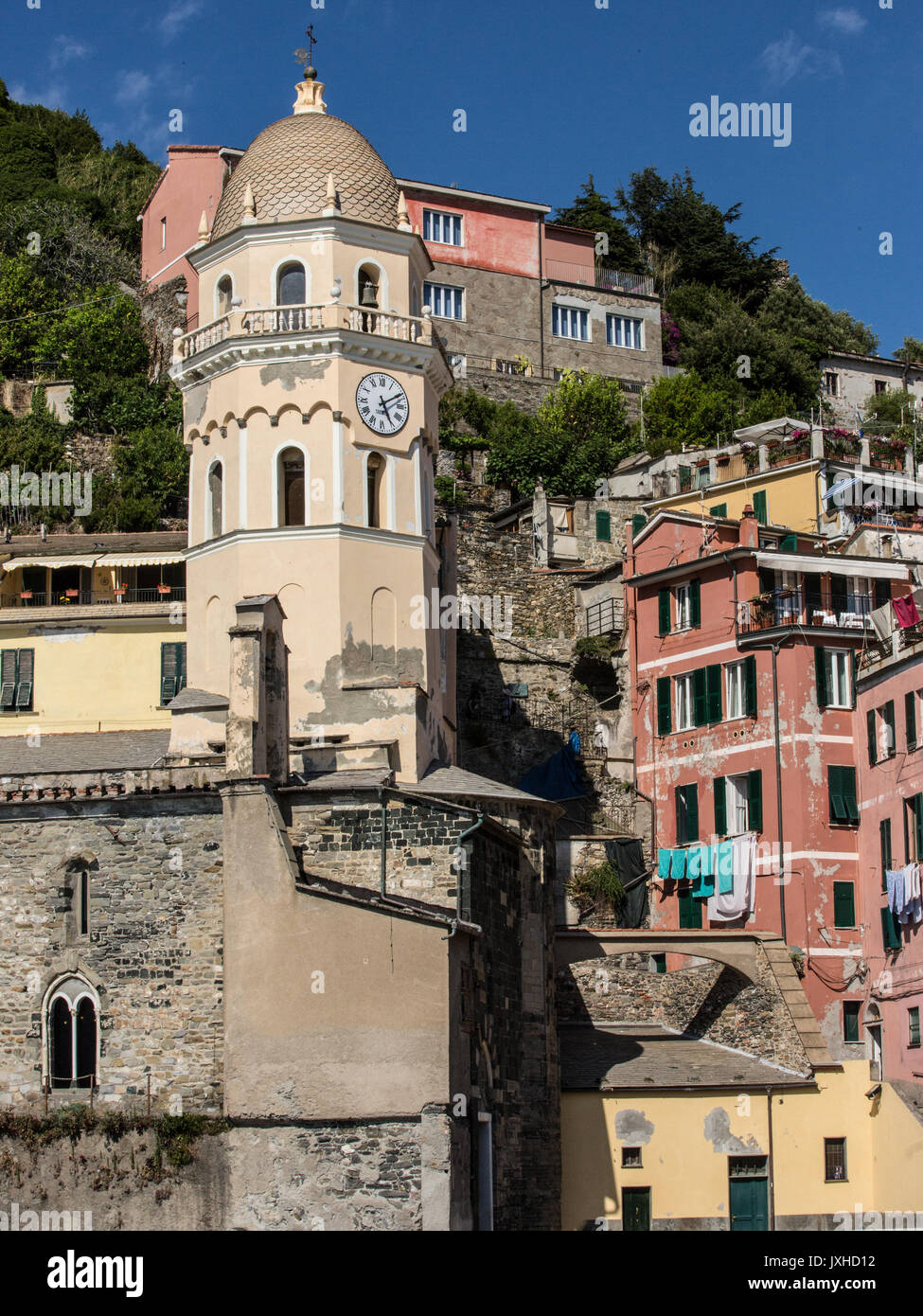 La città italiana di Vernazza Foto Stock