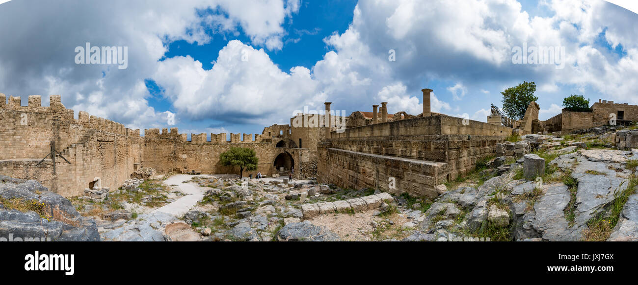 Il castello di Lindos Acropoli, Vista panoramica, Lindos, Rodi, Grecia Foto Stock