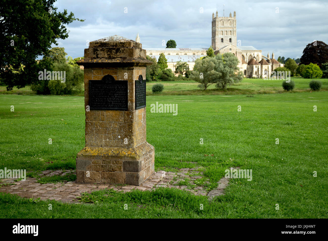 Holme castello sito monumento di pietra, i vigneti, Tewkesbury, Gloucestershire, England, Regno Unito Foto Stock