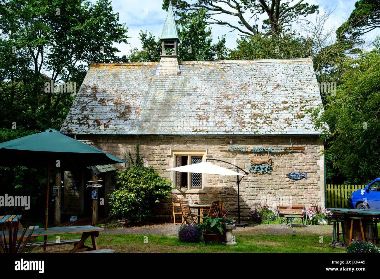 Intorno al villaggio di Helford sulla penisola di Lizard Cornwall Inghilterra UK Santo sgombro cafe Foto Stock