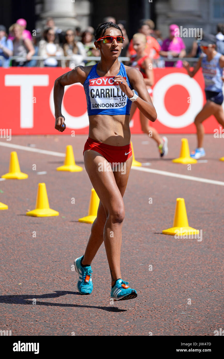 Yeseida Carrillo, colombiana, gareggia nei campionati mondiali di atletica leggera IAAF 20k a piedi nel centro commerciale di Londra Foto Stock