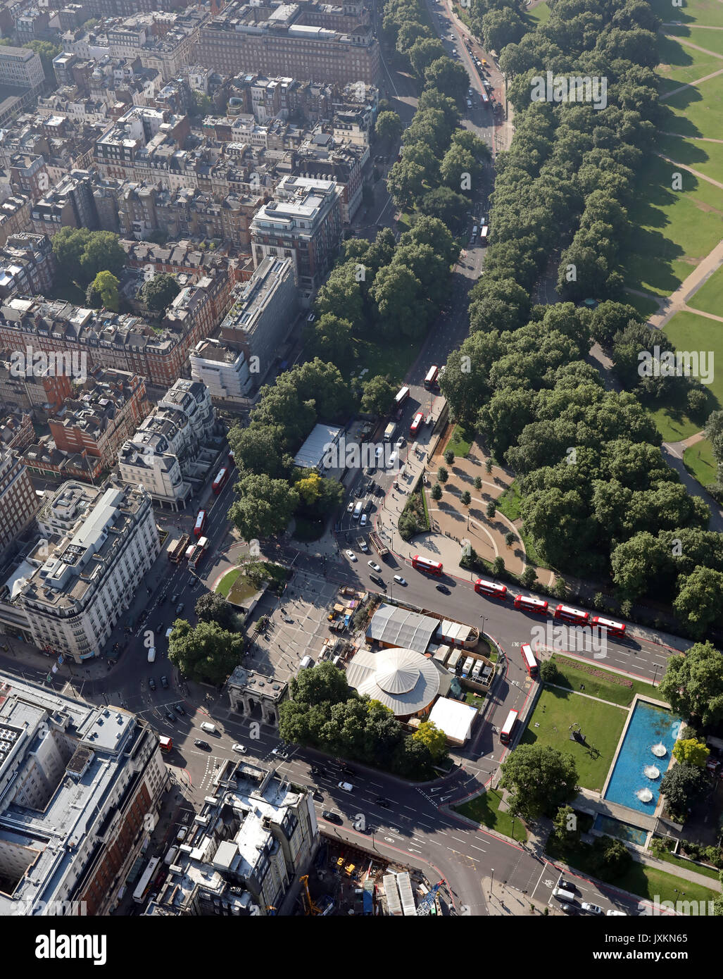 Vista aerea guardando a sud verso Park Lane, Mayfair, London, Regno Unito Foto Stock