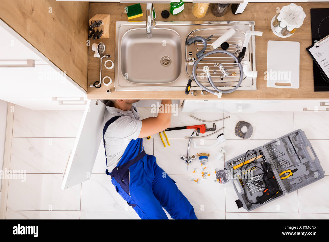 Elevato angolo di visione dei maschi di idraulico nel complessivo dissipatore di fissaggio tubo Foto Stock