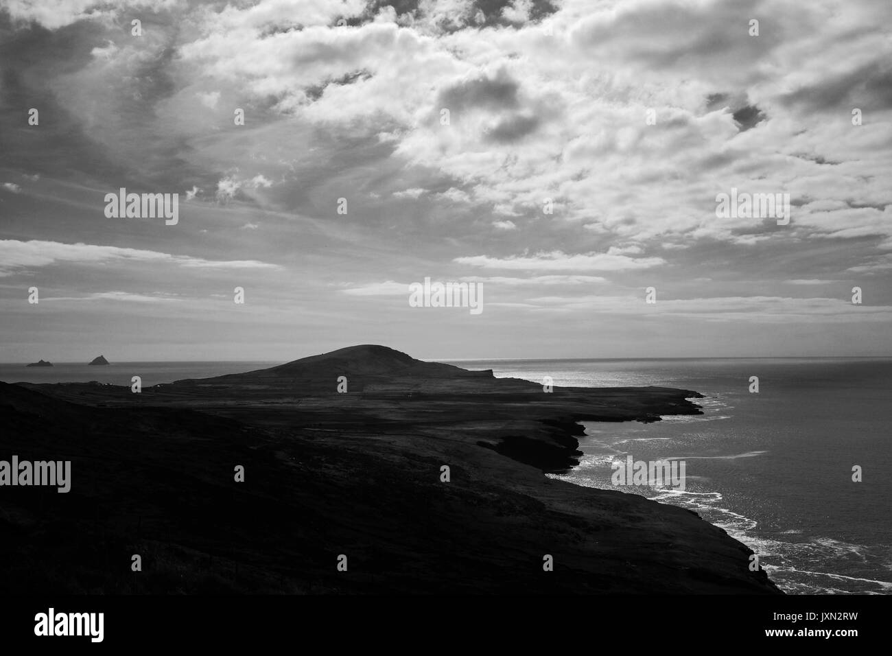 Valentia Island con la Skellig Rocks in distanza nella Contea di Kerry, Irlanda Foto Stock