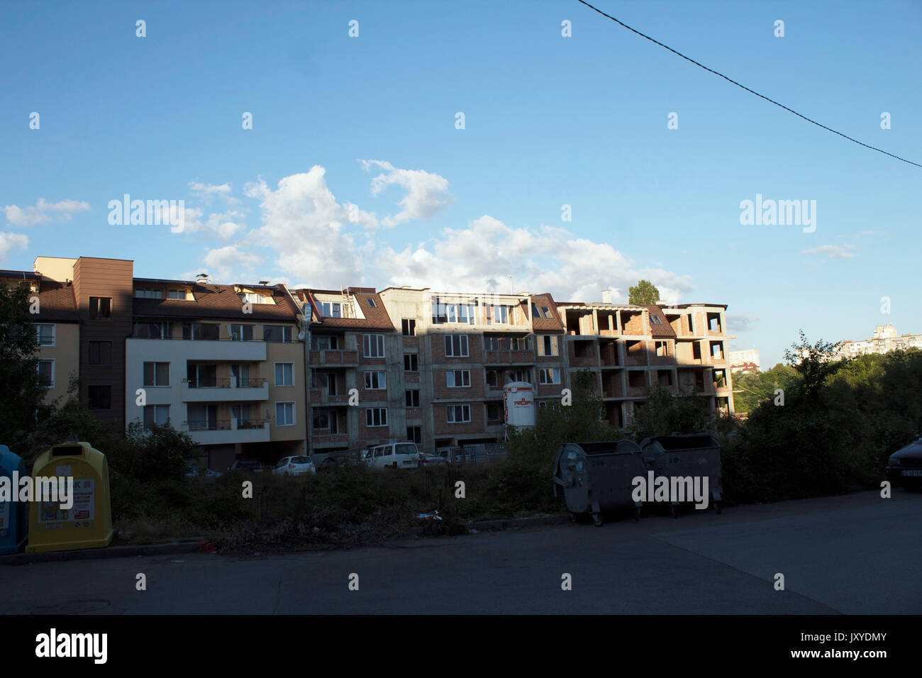 Ombra che copre una costruzione Foto Stock