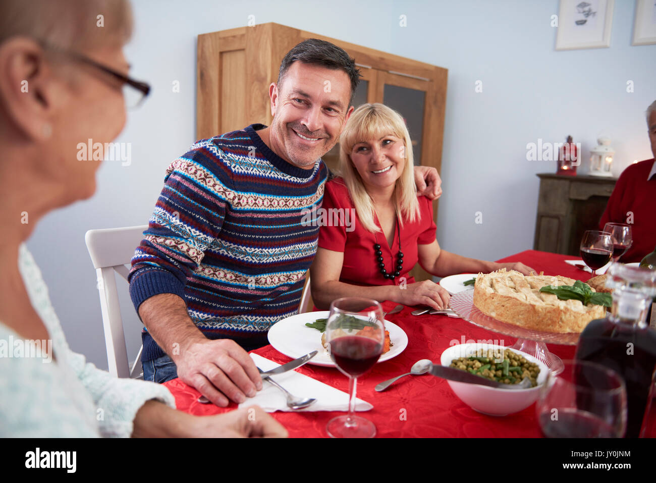 Matrimonio felice alla vigilia di Natale Foto Stock