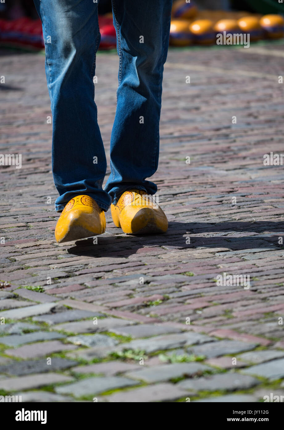 Zoccoli olandese ("klompen') nel villaggio di Edam, Paesi Bassi Foto stock  - Alamy