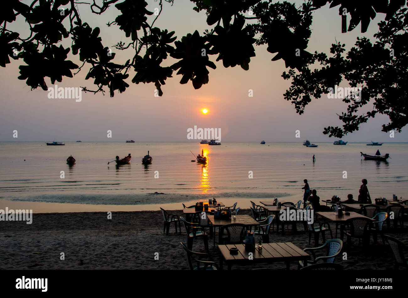 Silhouette di spiaggia e mare scape Foto Stock