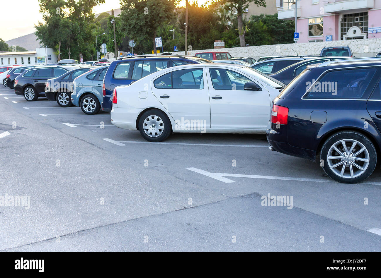 Parcheggio della città di Trogir, Croazia. Foto Stock