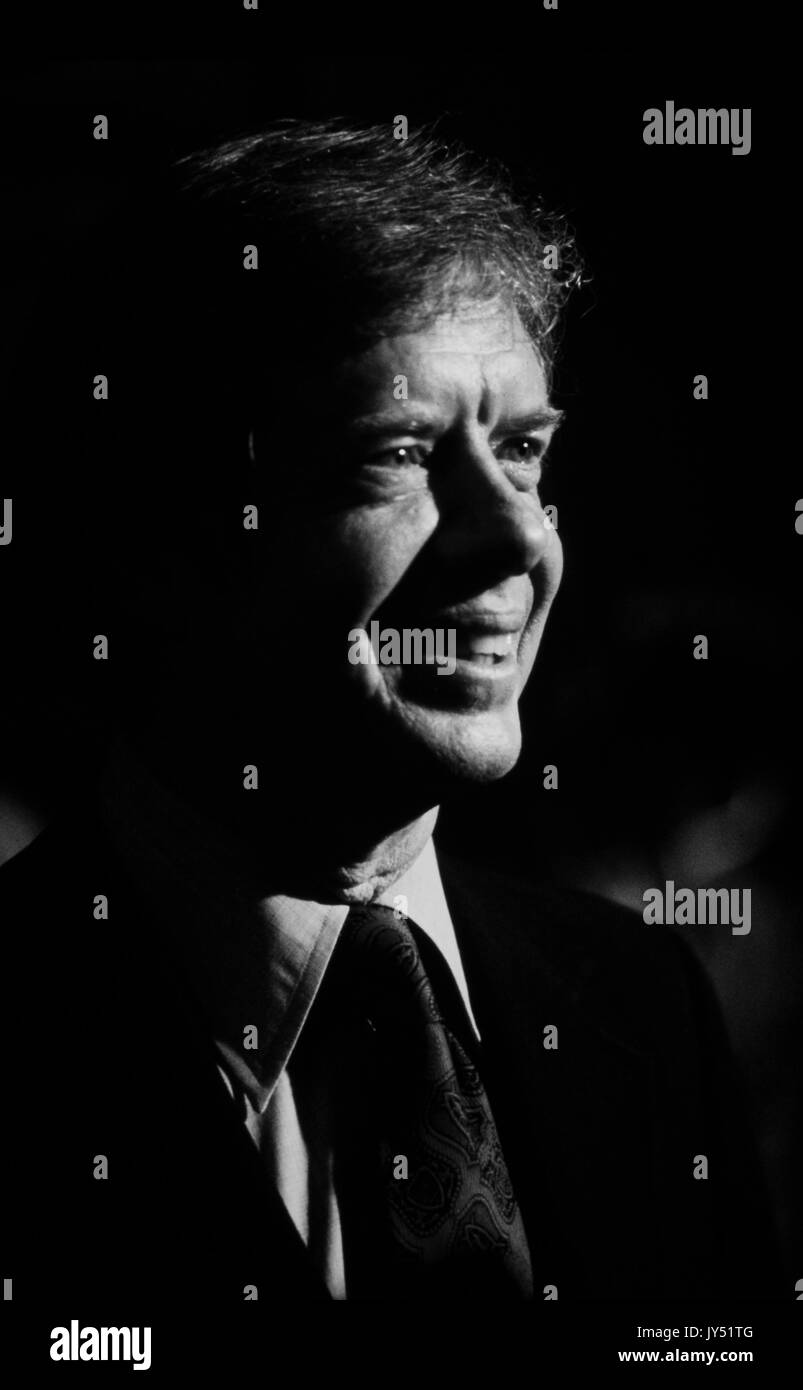 Il presidente Jimmy Carter risolve una casa bianca news conferenza nel vecchio ufficio esecutivo edificio a Washington. Foto Stock