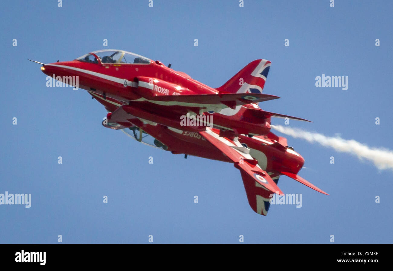 Eastbourne, East Sussex, Regno Unito. 18 Agosto, 2017. Giorno due del XXV Eastbourne credito Airshow: Alan Fraser/Alamy Live News Foto Stock