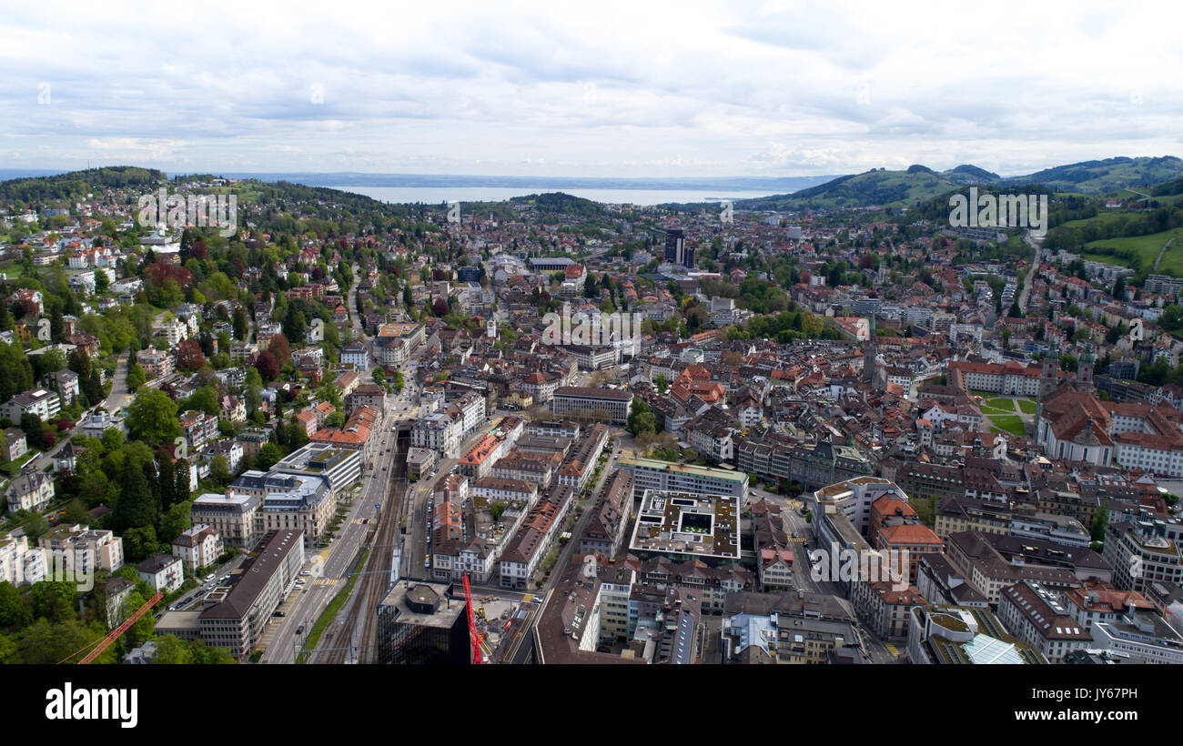 Luftaufnahme San Gallo Stadtteil.Caption locale *** Saint Gall, Città, Downtown, Sankt Gallen, Stazione, ferroviaria svizzera, Vista Aerea, aeri Foto Stock