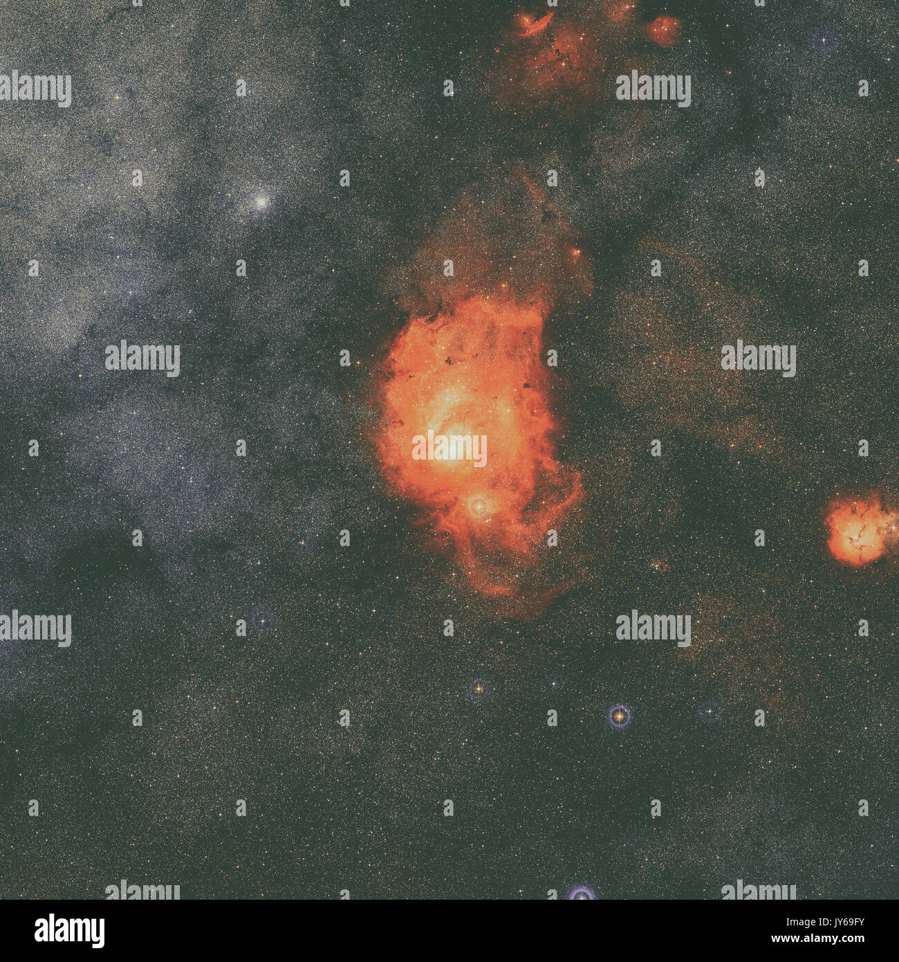 Area intorno alla nebulosa di emissione Nebulosa Laguna o Messier 8. Situato nella costellazione del Sagittario. Ritoccate e immagine dipinta. Gli elementi di questo im Foto Stock