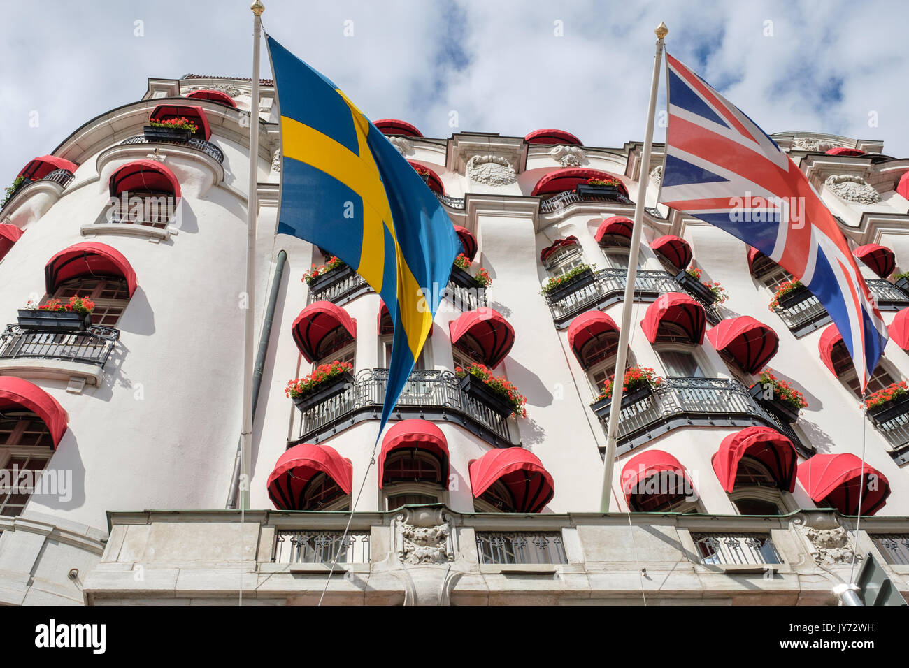 L'esterno con tende da sole di Hotel Diplomat a Stoccolma. Si tratta di un lusso classico waterfront hotel nella zona residenziale Ostermalm. Foto Stock