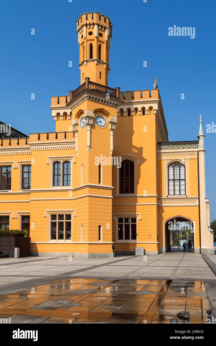 Edificio della stazione ferroviaria principale di Wroclaw, Polonia. Foto Stock