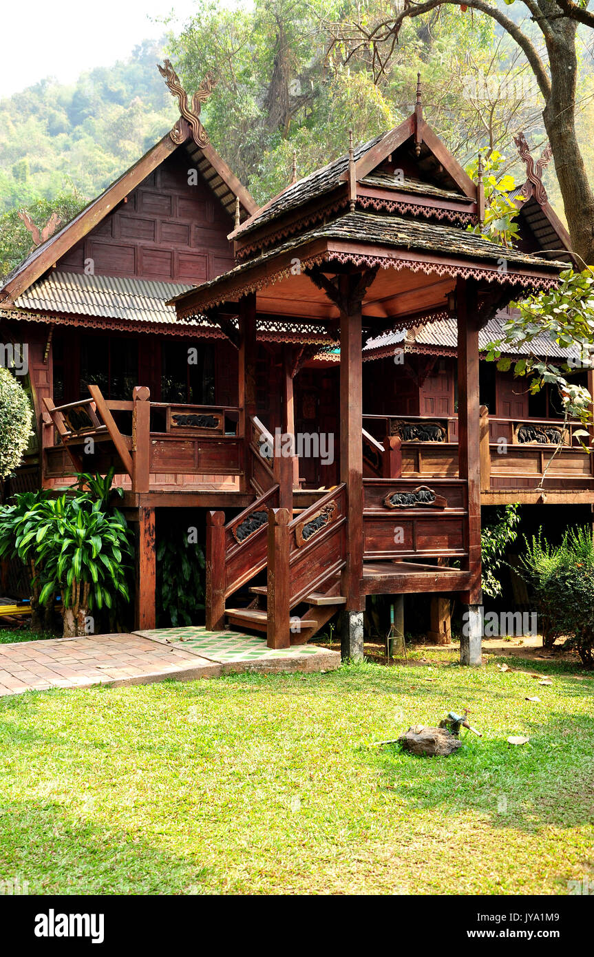 Casa di Thailandese in stile Lanna della Tailandia del Nord. Foto Stock